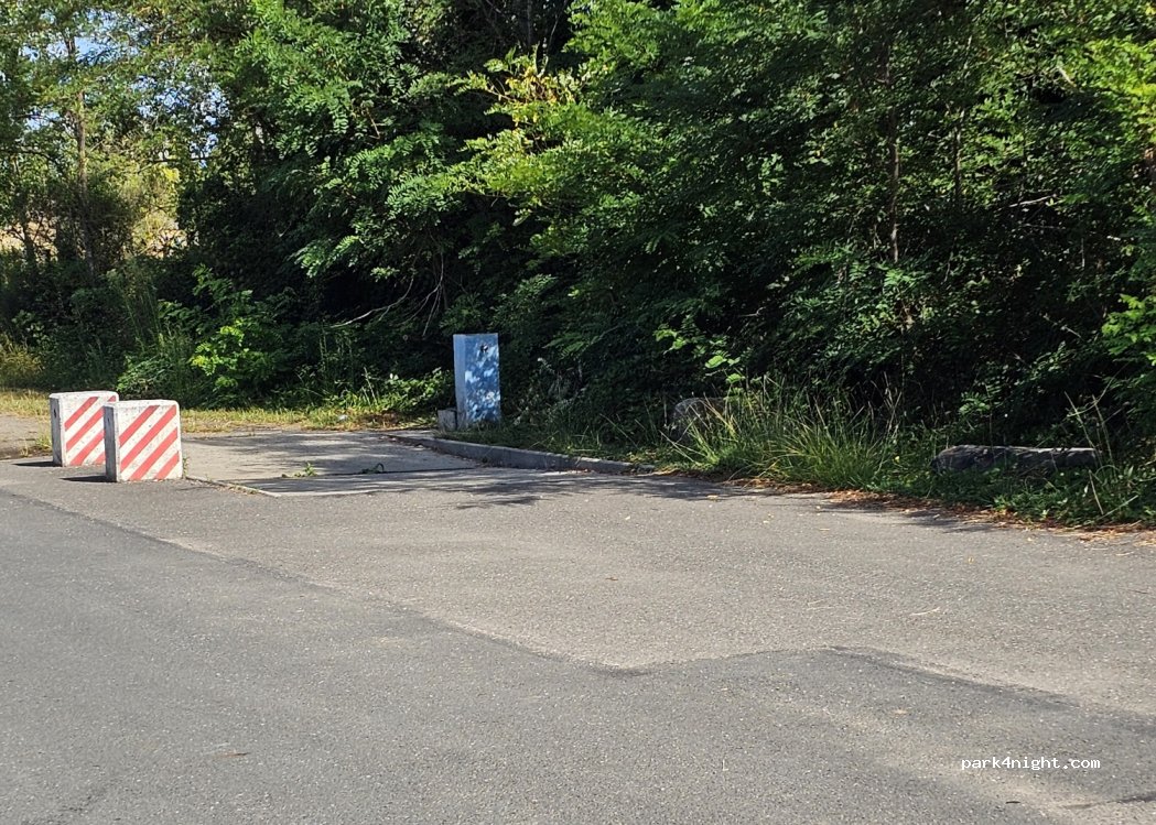 (81450) Le Garric - Unnamed Road — foto 4
