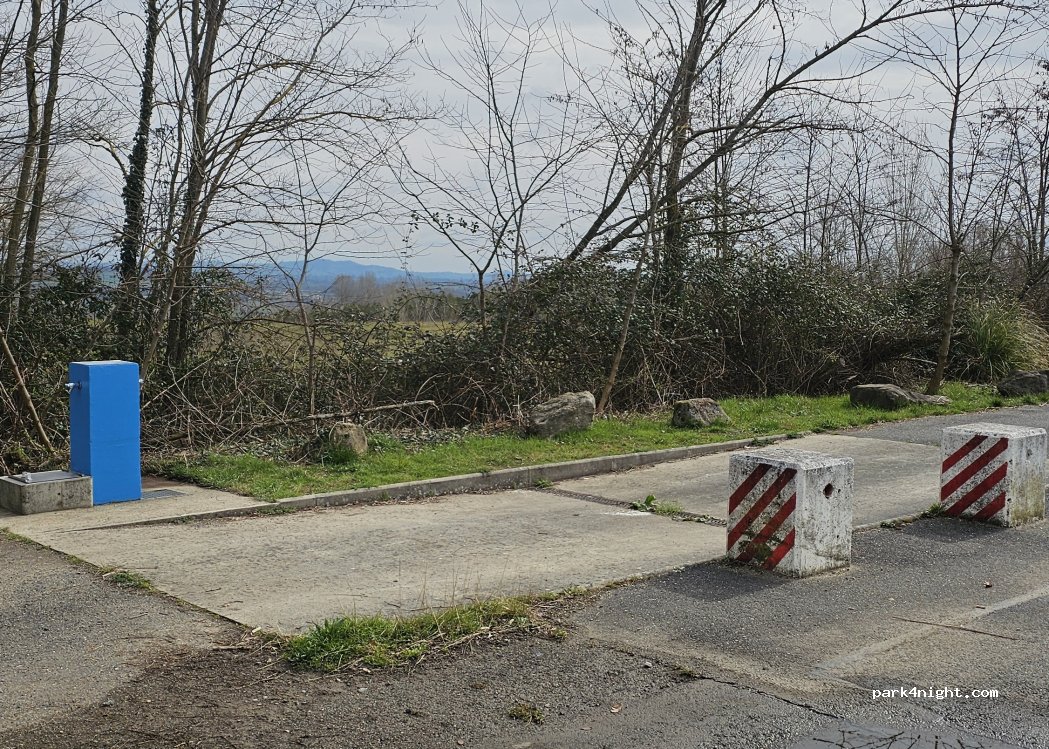 (81450) Le Garric - Unnamed Road — foto 5