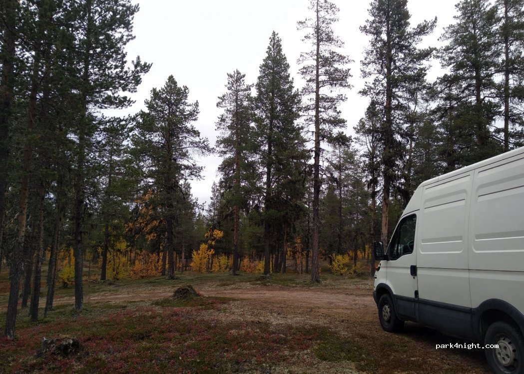 (982 04) Skaulo - Unnamed Road — foto 2