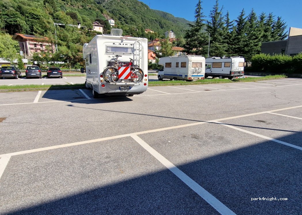 (28887) Omegna - 5 Piazza Siro Collini — foto