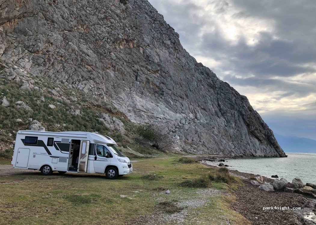 (300 14) Krioneri - Eparchiaki Odos Krioneriou - Gefiras Evinou — foto