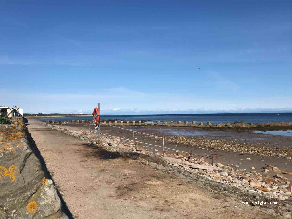 (IV31 6QS) Lossiemouth - Stotfield Road 2 — foto