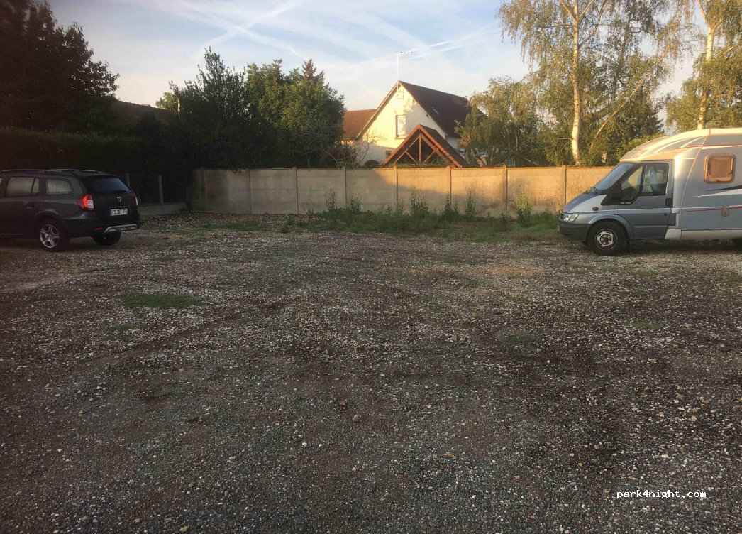 (28130) Yermenonville - 8 Rue de la Guillotine — foto