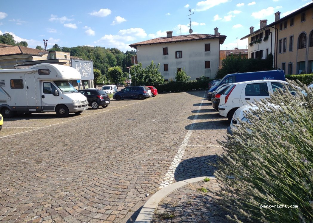 (33011) Artegna - 7 Via Mortinas — foto