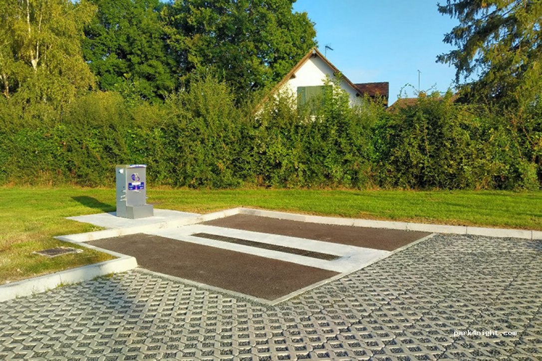 Aire camping-cars St Germer de Fly — foto