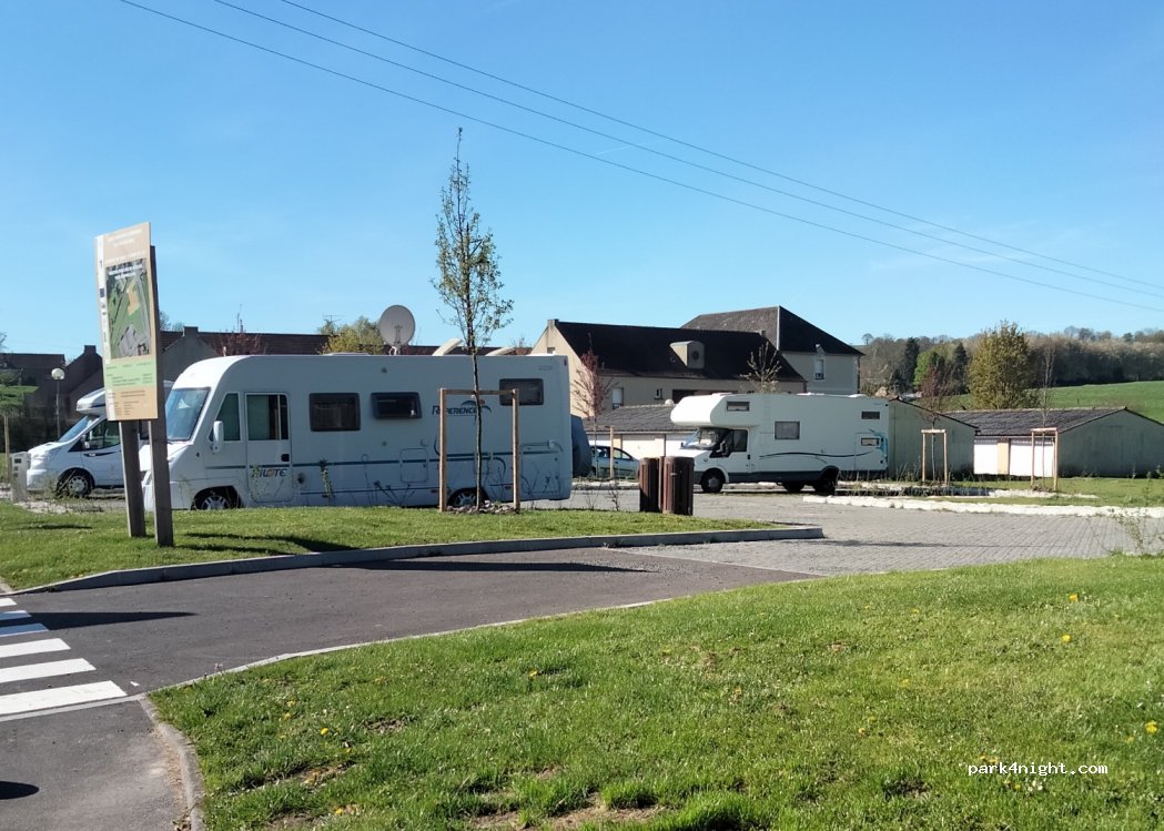 Aire camping-cars St Germer de Fly — foto 2