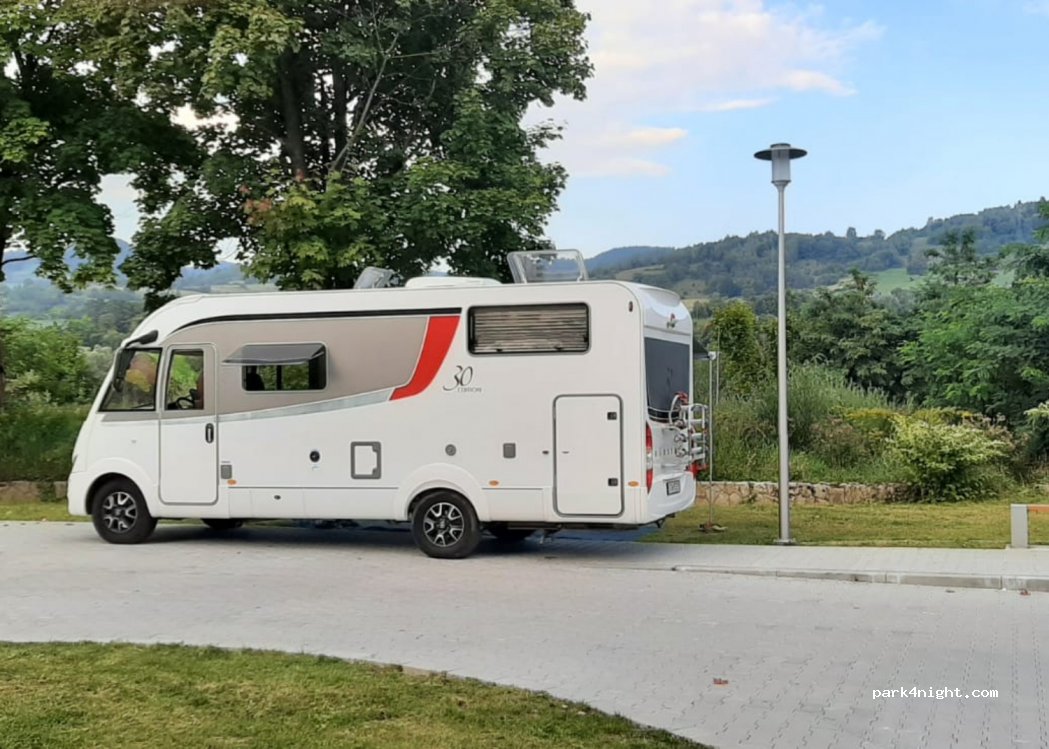(33-350) Piwniczna-Zdrój - 11 Targowa — foto