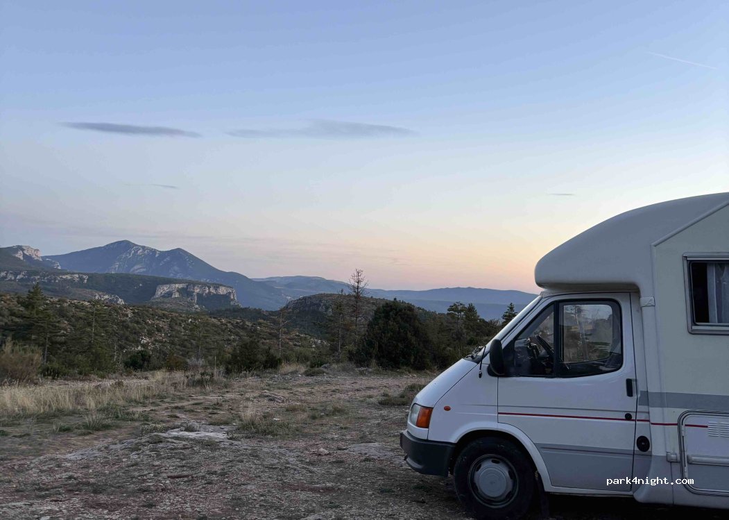 (04360) Moustiers-Sainte-Marie - Unnamed Road — foto 4