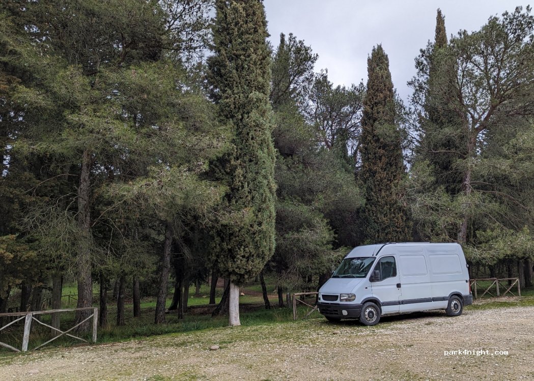 (70020) Cassano delle Murge - Unnamed Road — foto 3