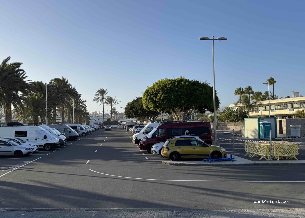 (35100) San Bartolomé de Tirajana - 6 Avenida Granada — foto 5