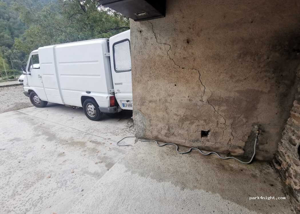 (12300) Saint-Parthem - Le Bourg — foto