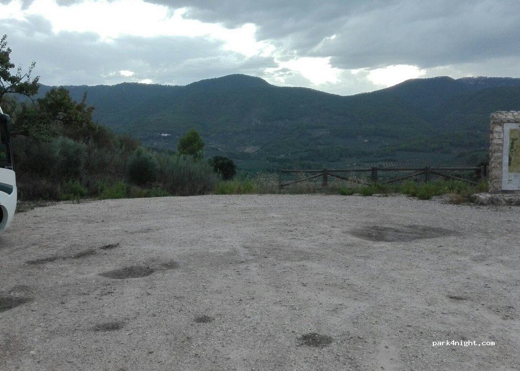 (23292) Hornos - 27 Calle San Bartolomé — foto
