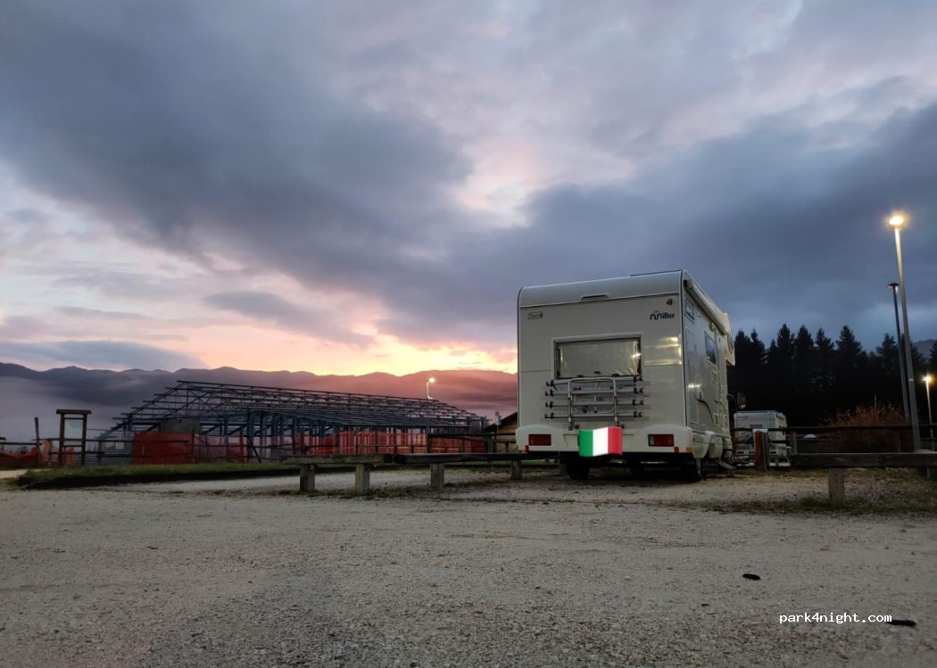 (32016) Pian del Cansiglio - Unnamed Road — foto 2