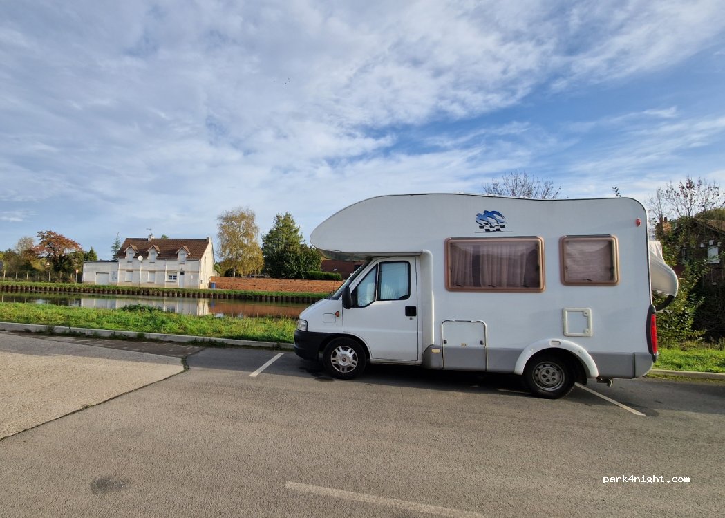 (62223) Athies - 8 Rue du Quai — foto 2