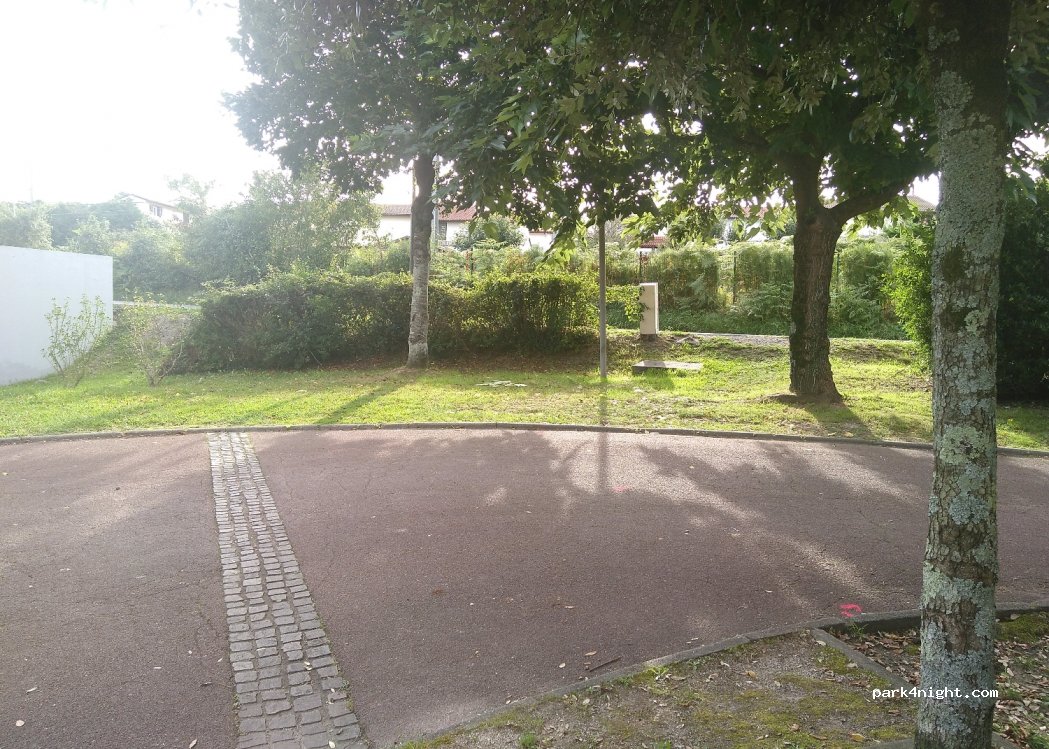 (64500) Saint-Jean-de-Luz - 4 Chemin d'Erromardie — foto 3