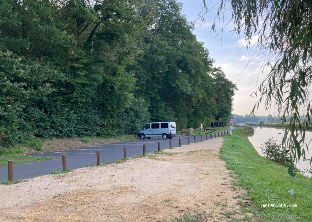 (45230) Dammarie-sur-Loing - 22 Rue du Canal — foto