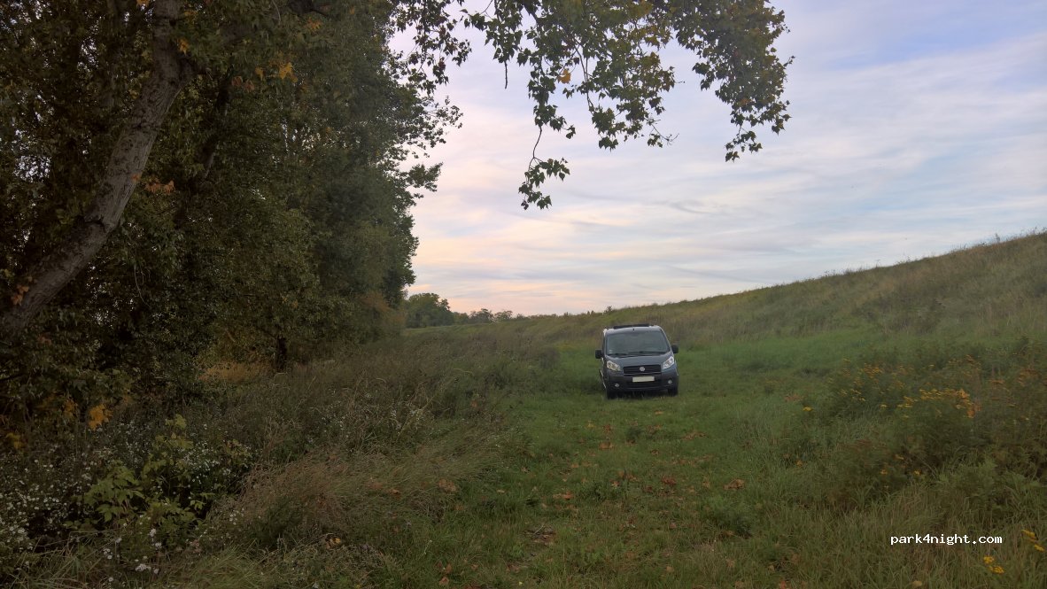 (45430) Bou - Chemin de la Deleu — foto