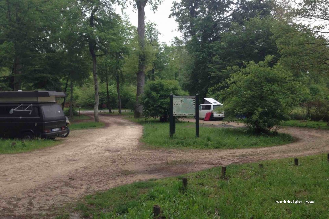 (77300) Fontainebleau - Route du Chêne Pinguet — foto 2