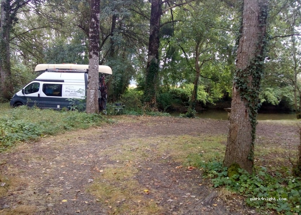 (16460) Aunac-sur-Charente - 2 Allée Prairie — foto