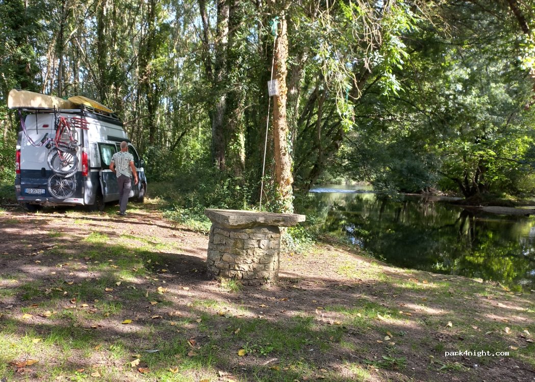 (16460) Aunac-sur-Charente - 2 Allée Prairie — foto 2