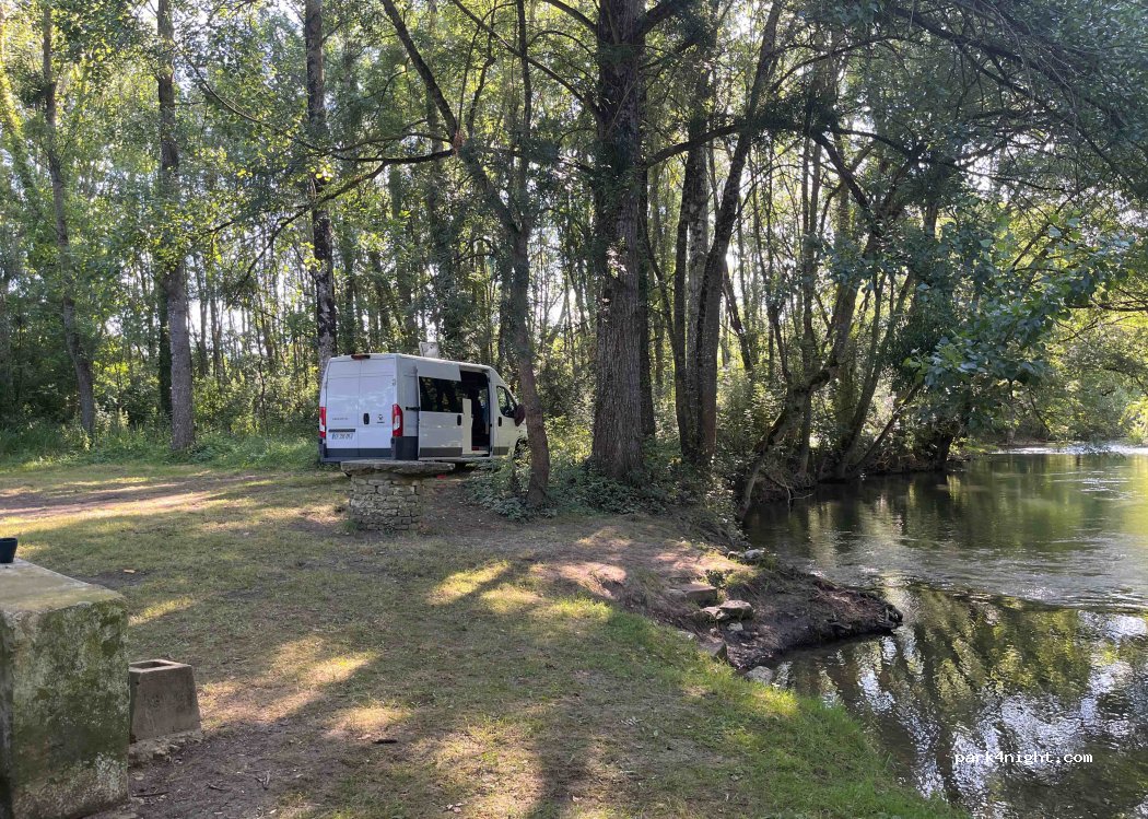 (16460) Aunac-sur-Charente - 2 Allée Prairie — foto 4