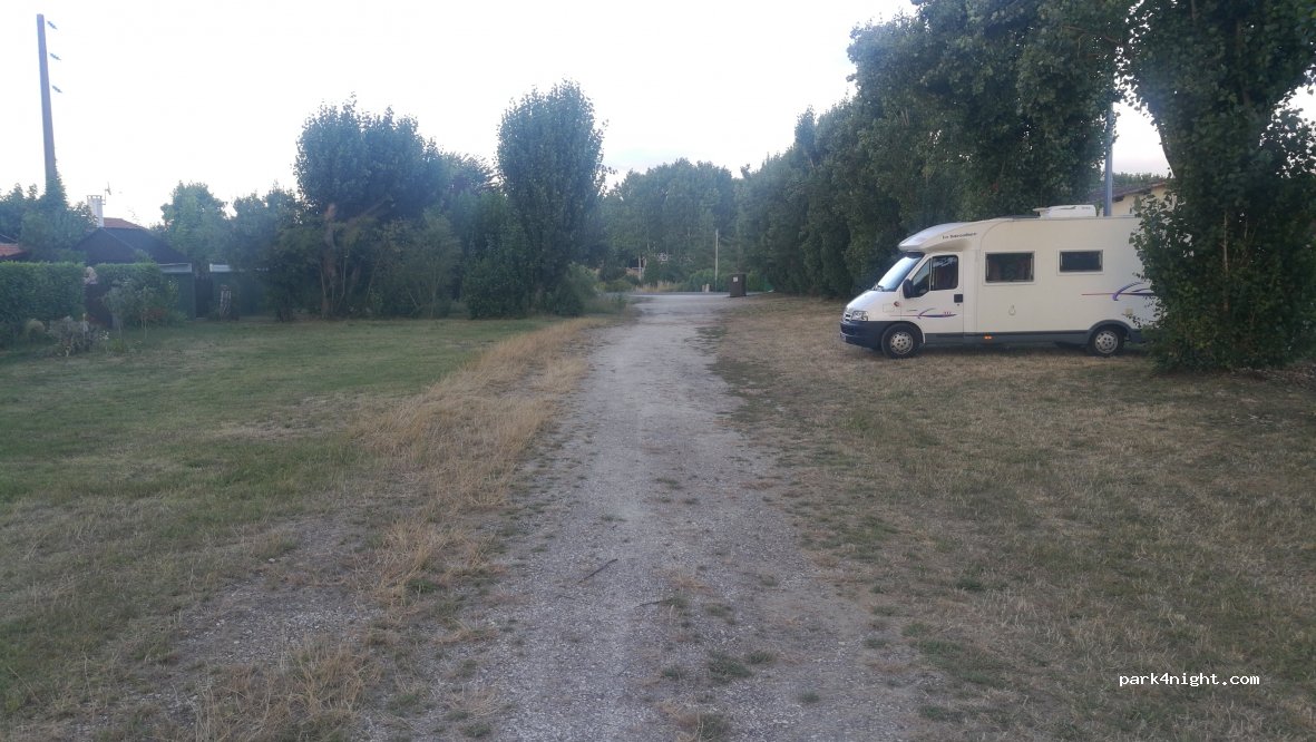 (33870) Vayres - 39 Allée des Bouvreuils — foto 3