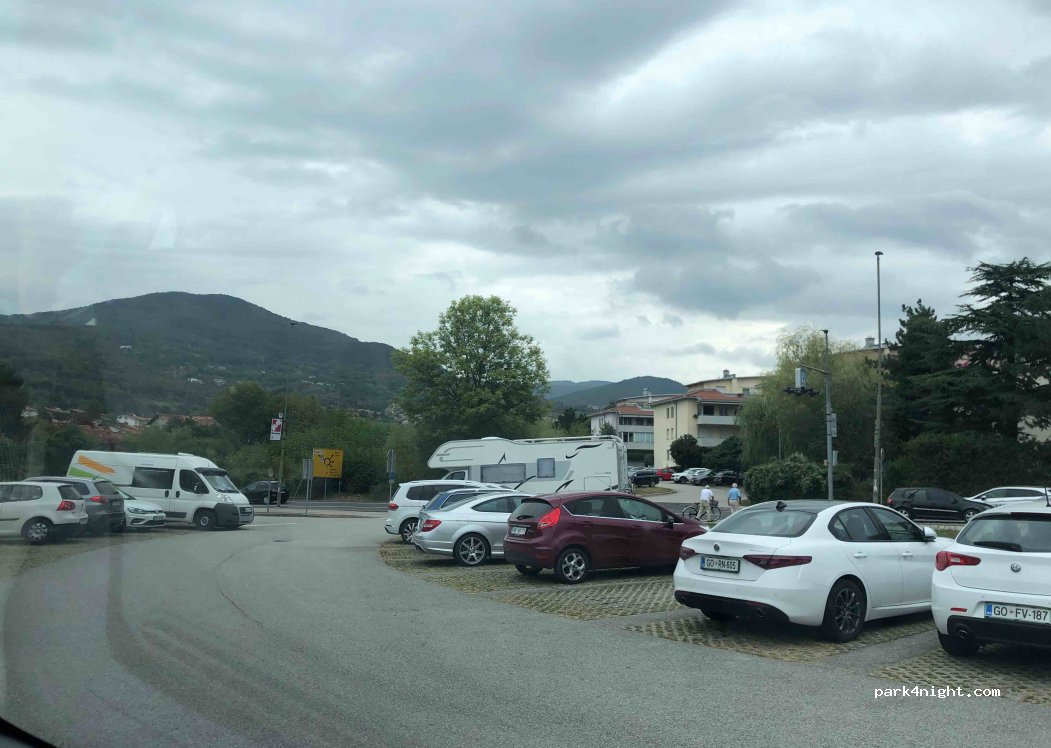 (5000) Nova Gorica - 101a Vojkova cesta — foto