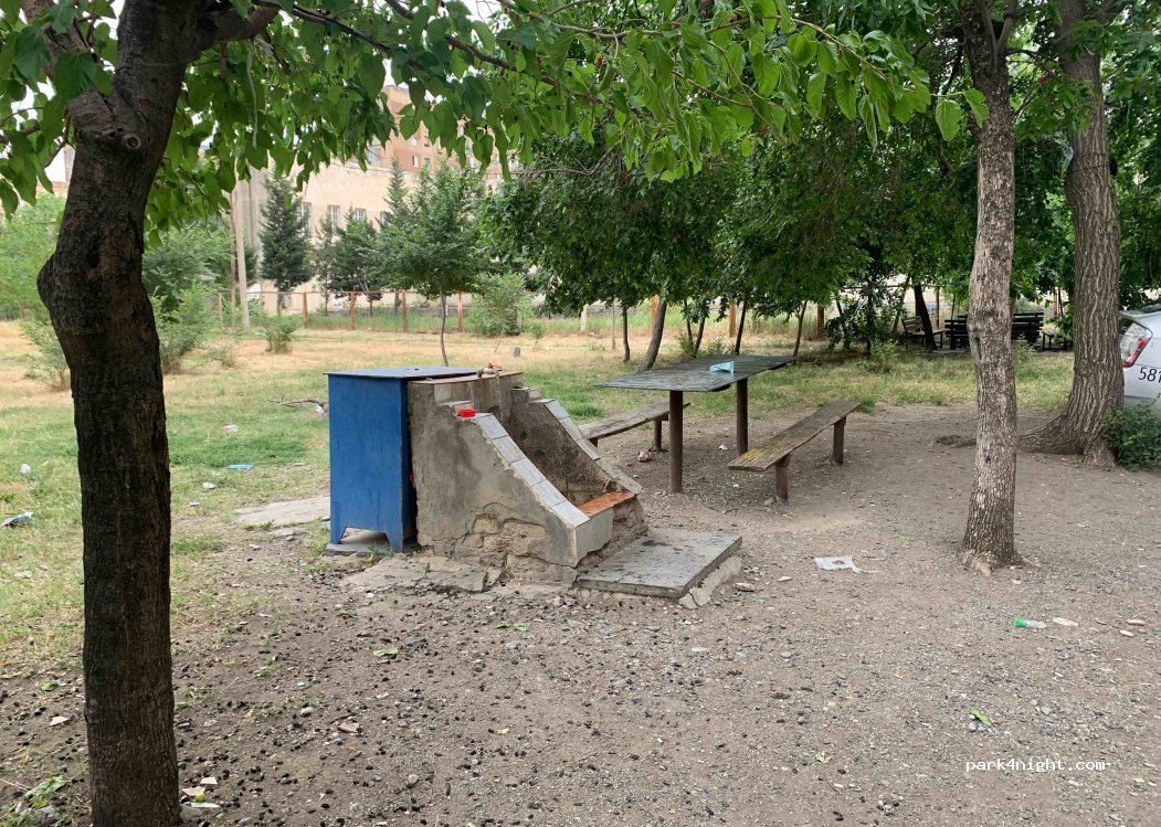 (HX9F+4M4) Rustavi - 7 Tashkenti Street — foto