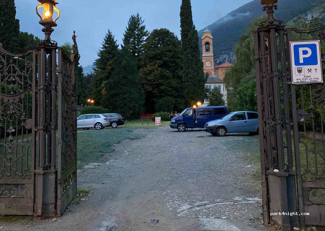 (22019) Tremezzo - 47 Via Statale — foto