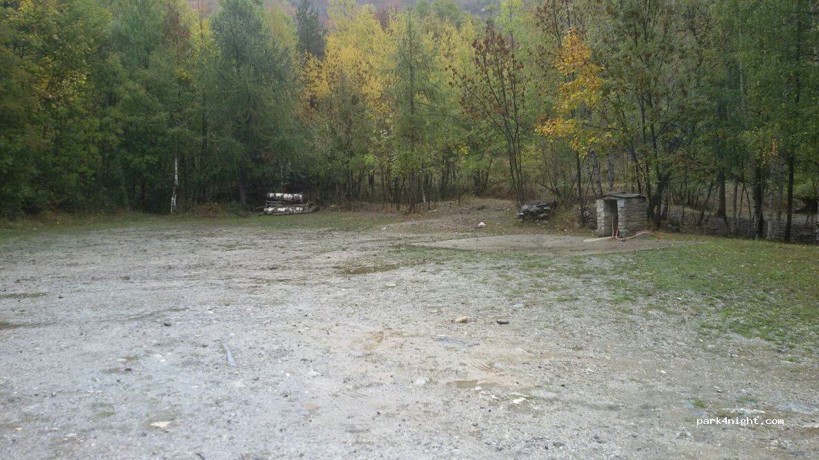 Area Sosta Camper Acceglio — foto
