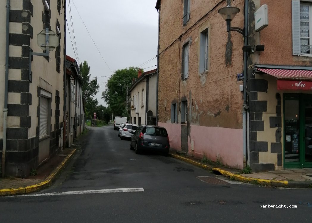 (63230) Pontgibaud - allée des Chambons — foto