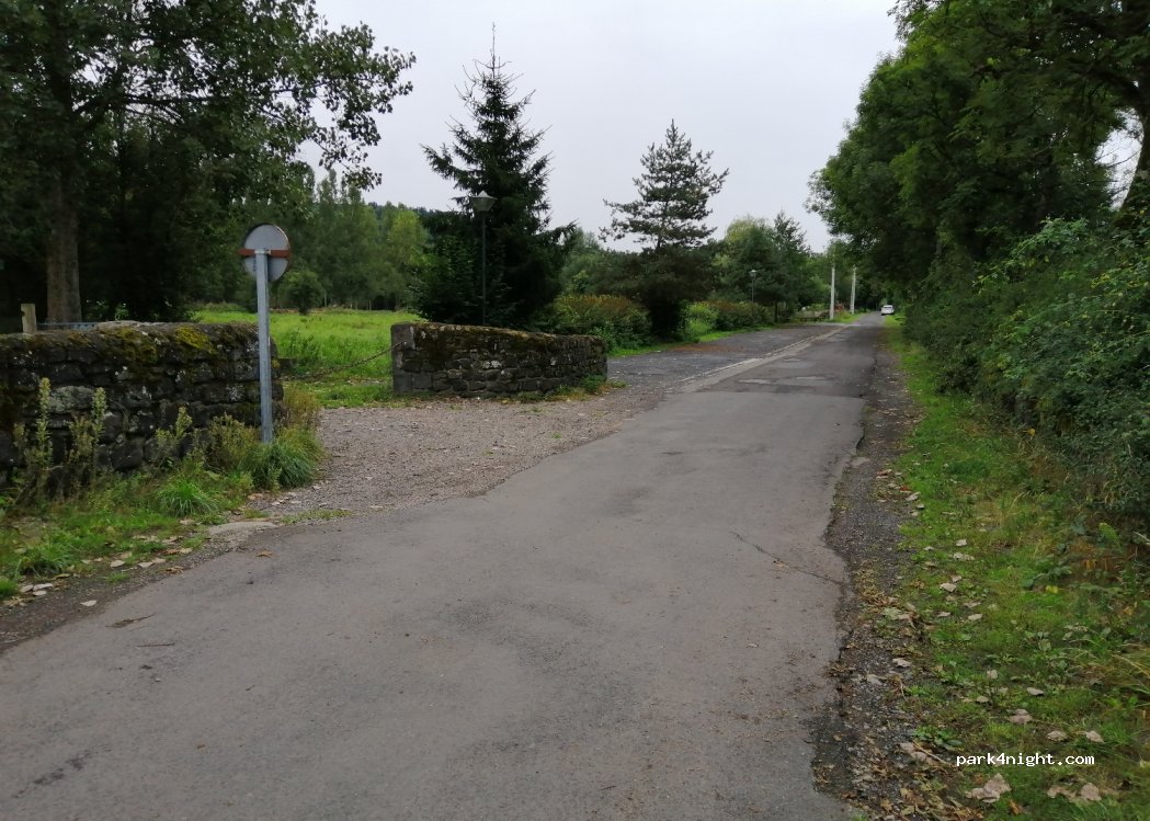 (63230) Pontgibaud - allée des Chambons — foto 2