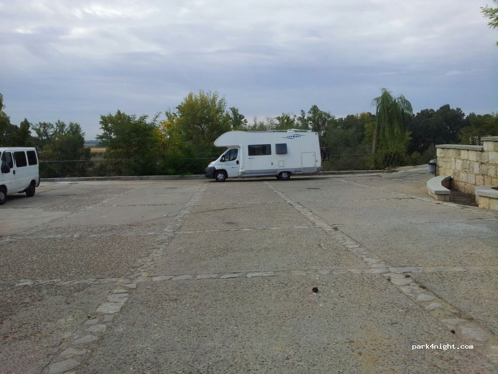 (47100) Tordesillas - 4 Avenida Santa Teresa — foto
