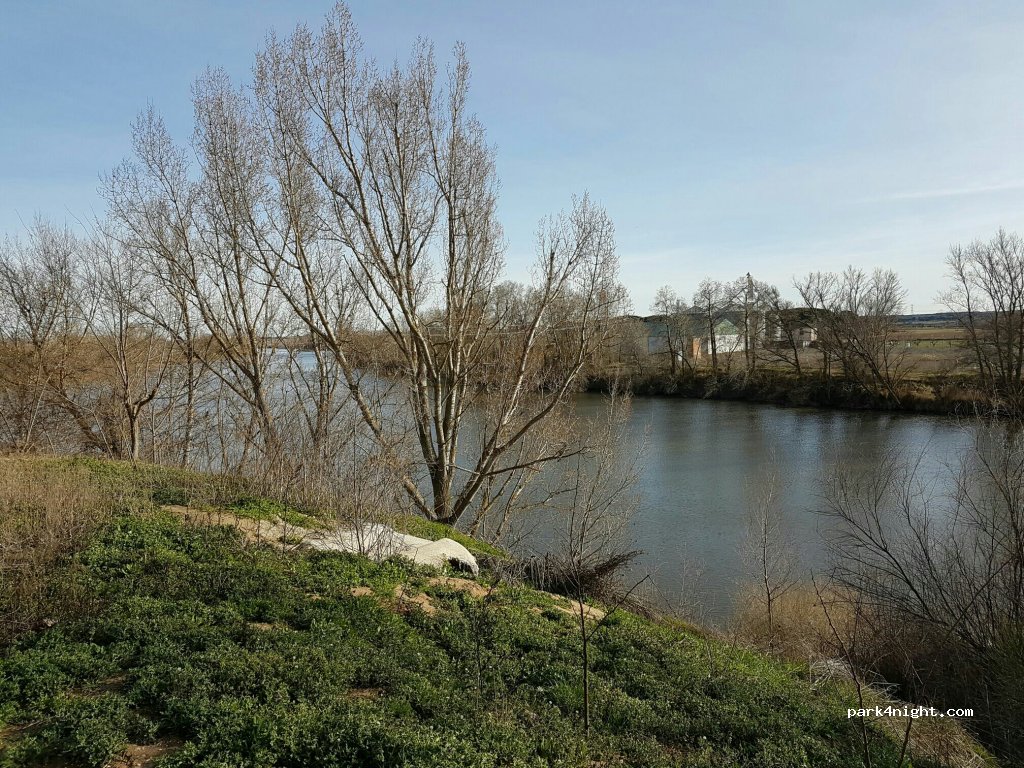 (47100) Tordesillas - 4 Avenida Santa Teresa — foto 3