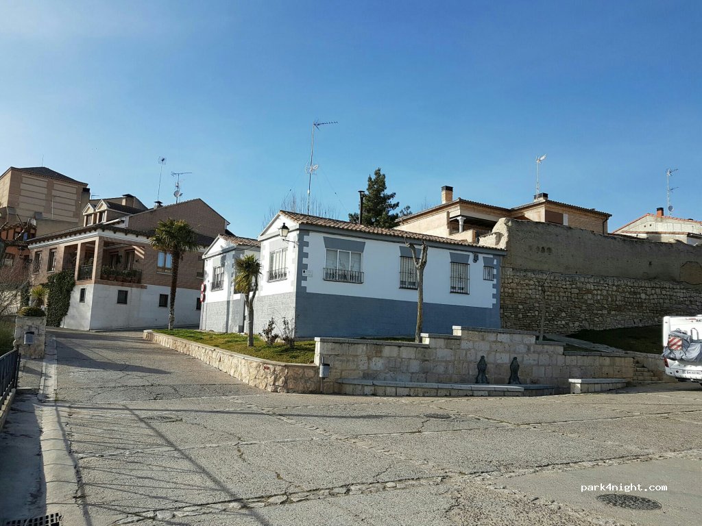 (47100) Tordesillas - 4 Avenida Santa Teresa — foto 4