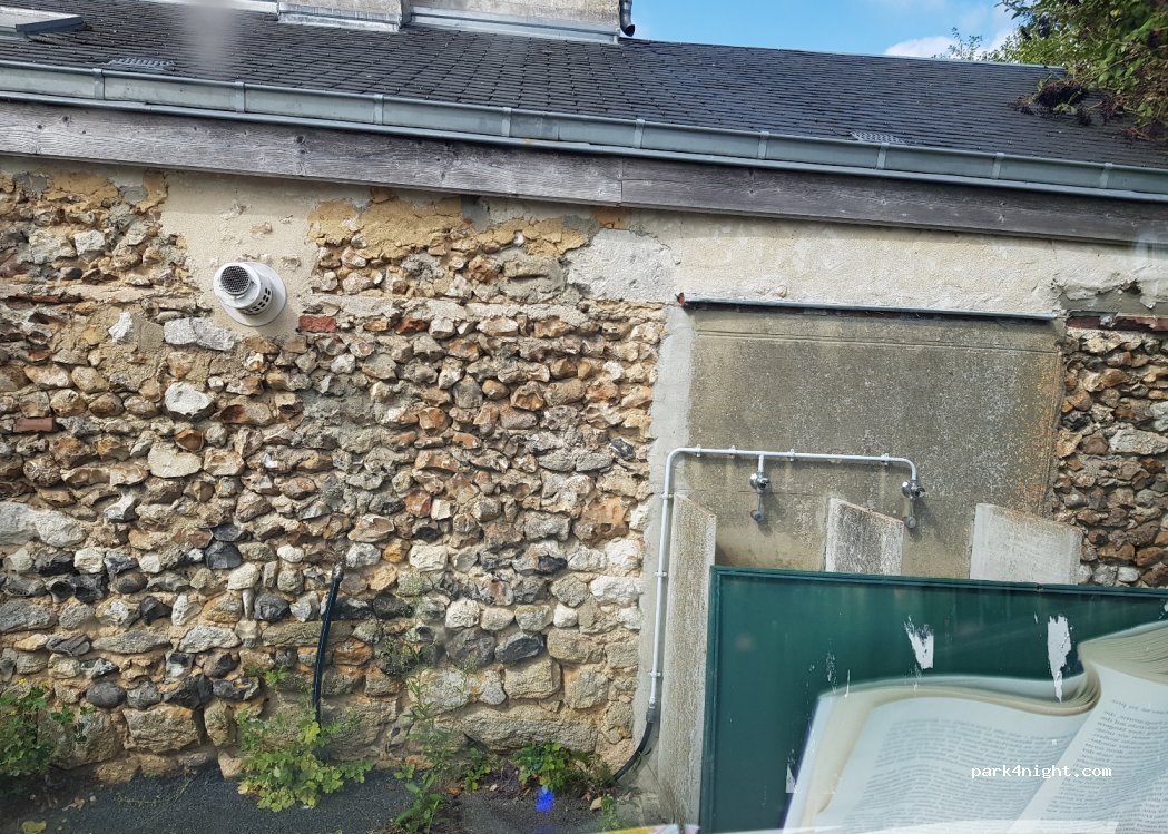 (61110) Cour-Maugis-sur-Huisne - — foto