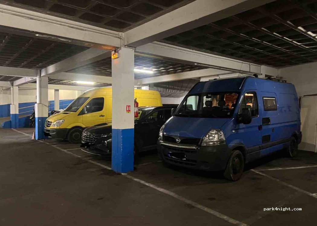(13002) Marseille - 1 Rue François Massabo — foto 3