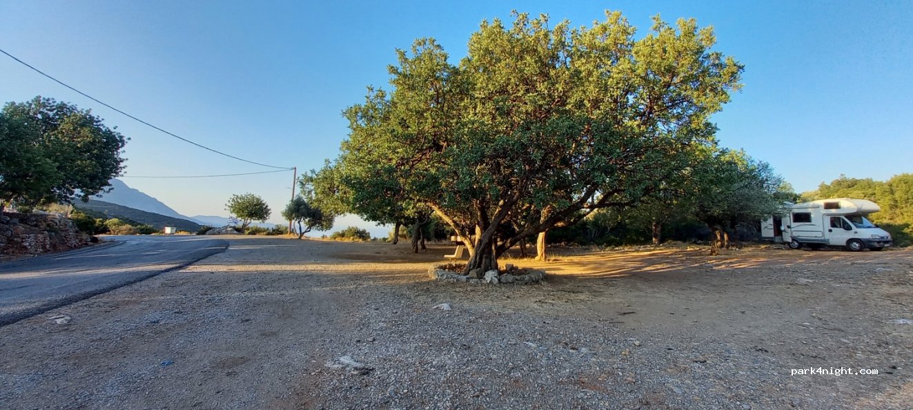(241 00) Kalamata - Ethniki Odos Kalamatas Spartis — foto