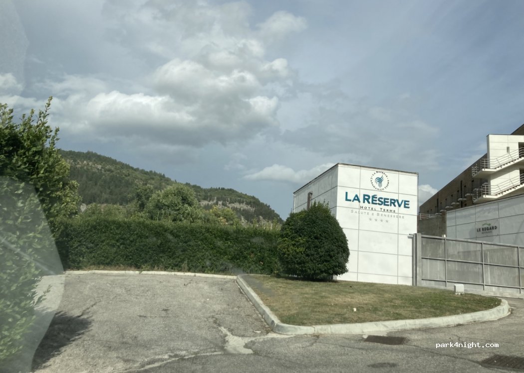 (65023) Caramanico Terme - 125 Via San Croce Fonte — foto