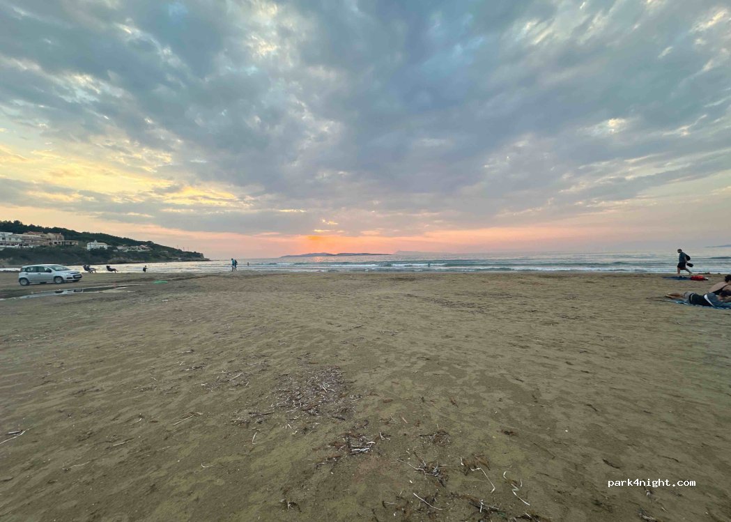 (490 81) Agios Stefanos - Unnamed Road — foto 4