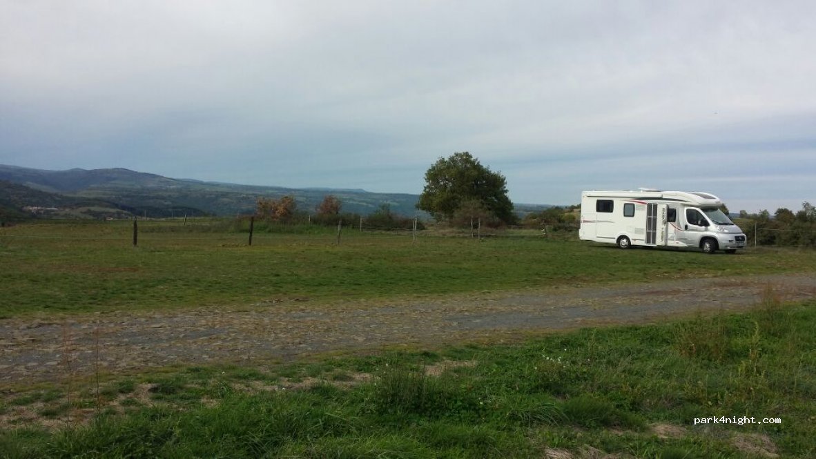 (15500) Massiac - Chalet — foto