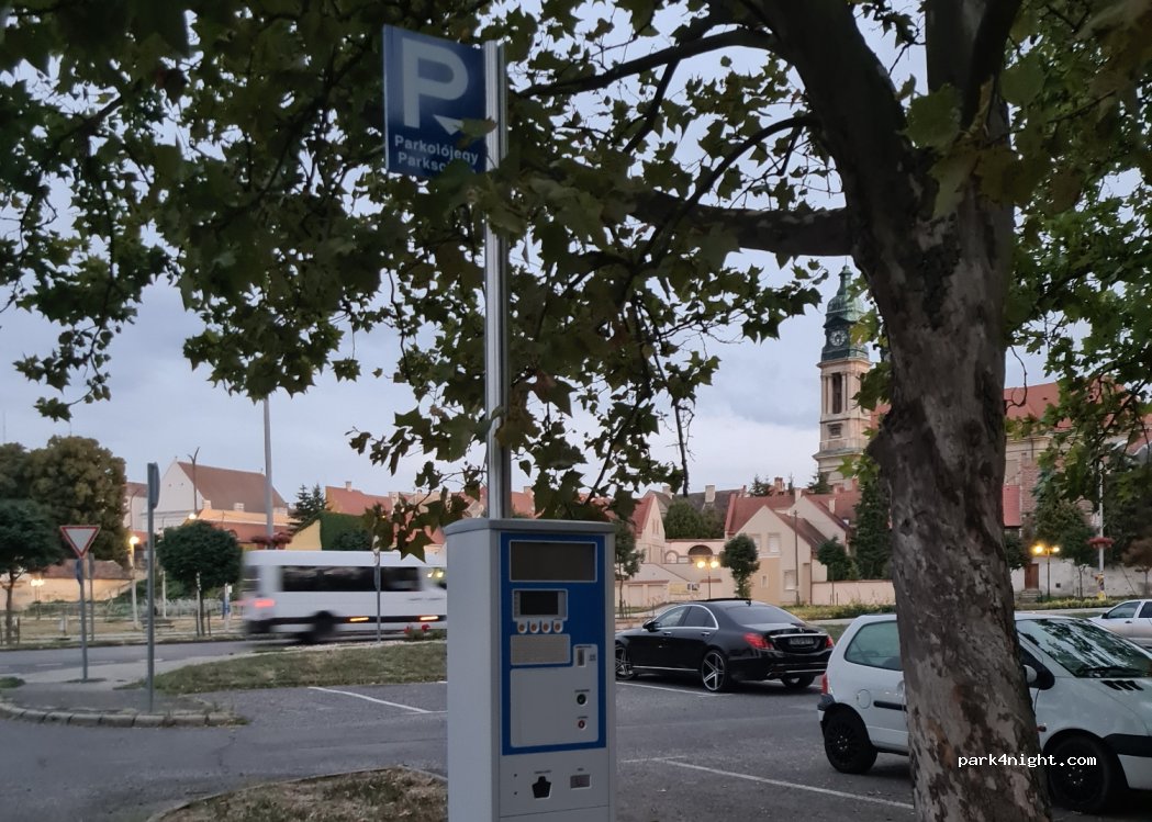 (8500) Pápa - — foto 3