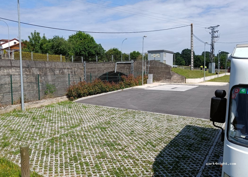 (33180) Noreña - n8 Avenida de Gijón — foto 3