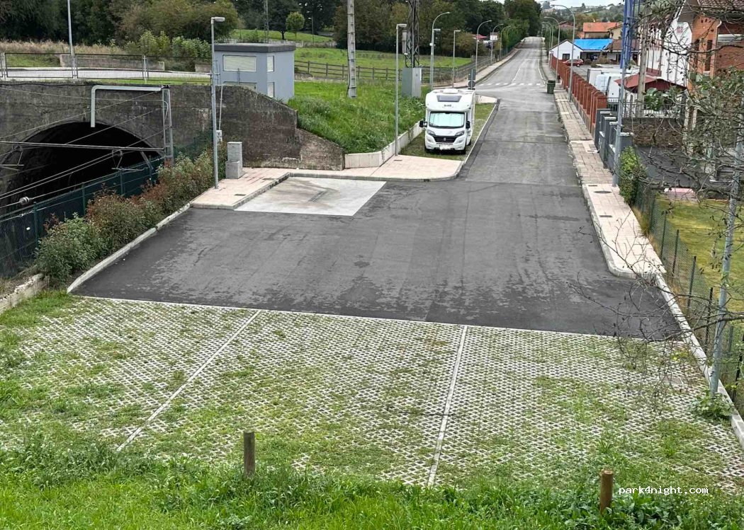 (33180) Noreña - n8 Avenida de Gijón — foto 4