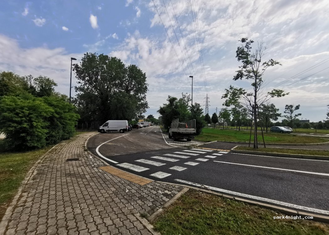 (30173) Venezia - 69A Via del Miglio — foto
