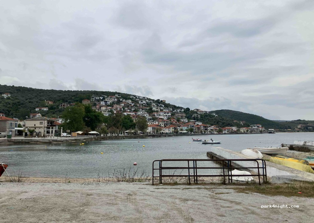 (370 10) Afissos - Unnamed Road — foto 2