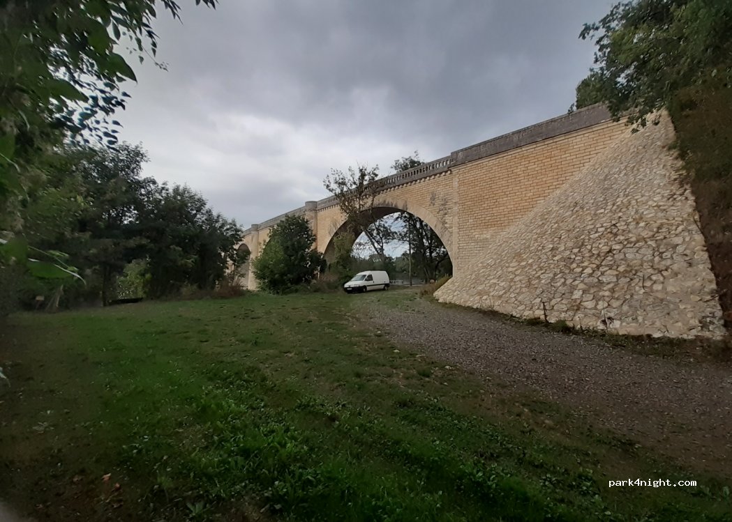 (86300) Chauvigny - 51 Avenue Aristide Briand — foto