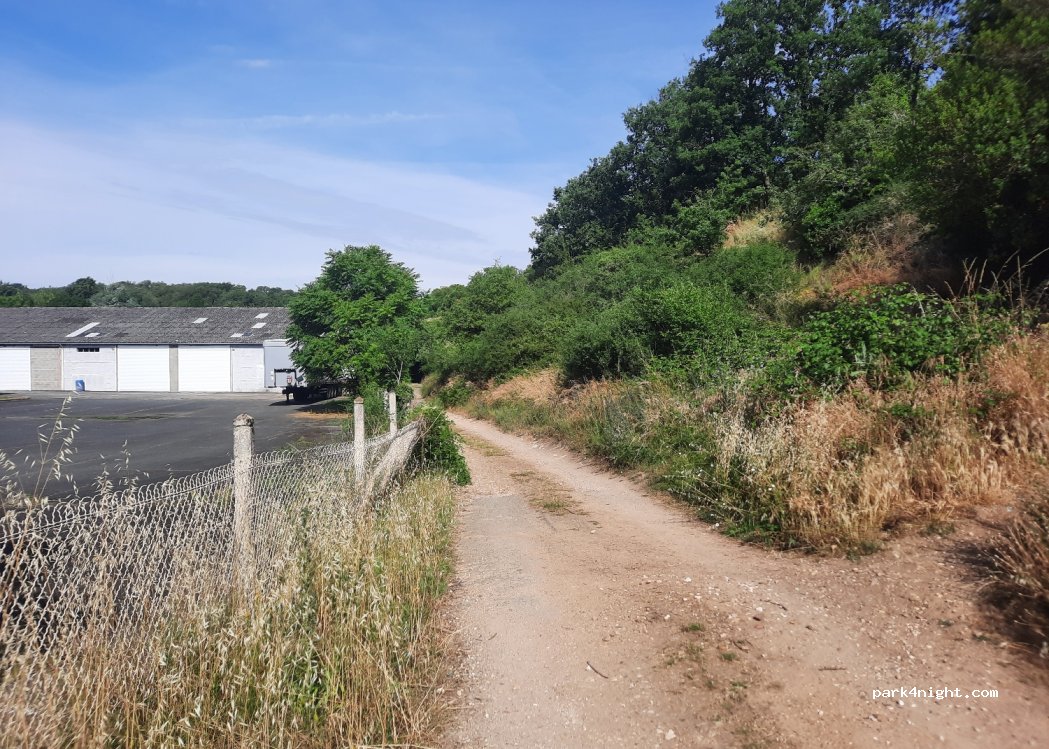 (86300) Chauvigny - 51 Avenue Aristide Briand — foto 3
