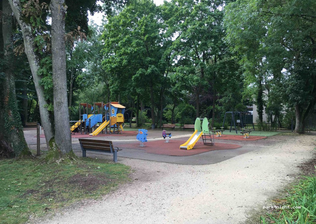 (77170) Brie-Comte-Robert - 35 Boulevard des Bienfaîtes — foto