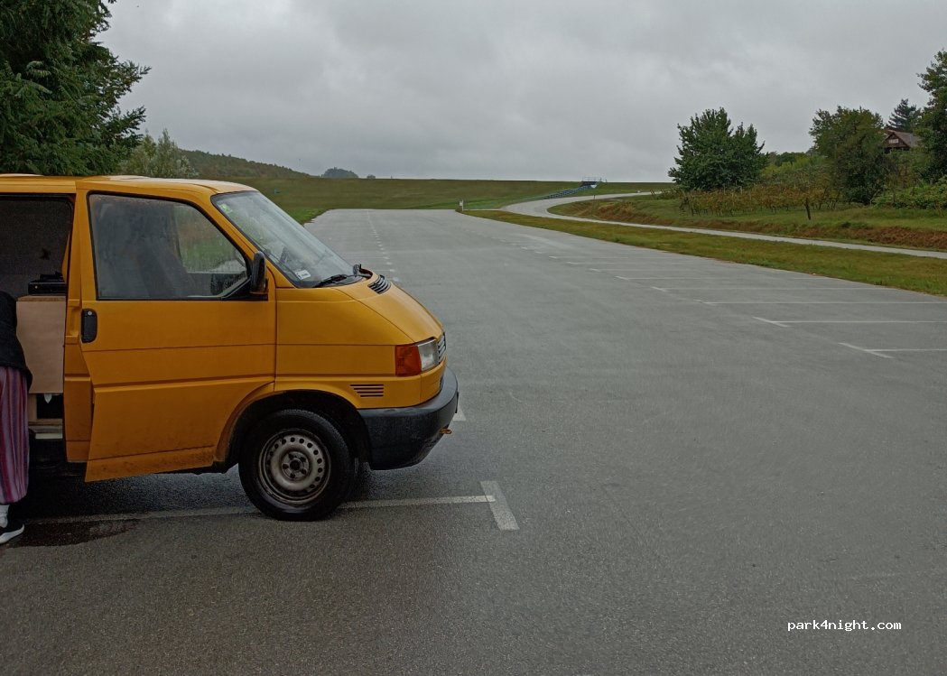 (31512) Feričanci - 203 D2 — foto